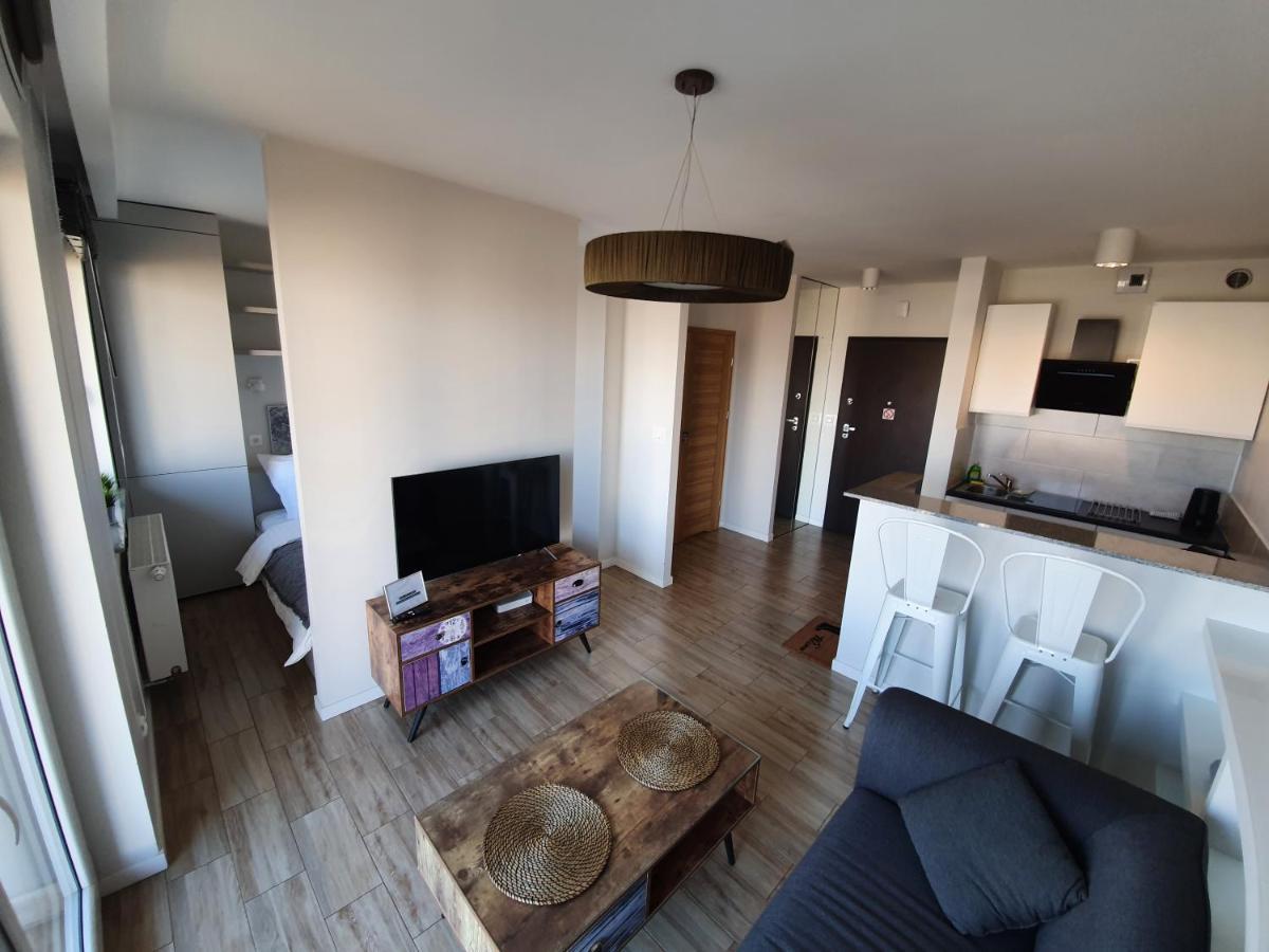 Apartament Wsrod 1000Cy Swiatel - Z Parkingiem W Hali Garazowej- Duzy Balkon Z Lezakami - Piekny Widok Noca Na Panorame Tysiaclecia Katowice Bagian luar foto