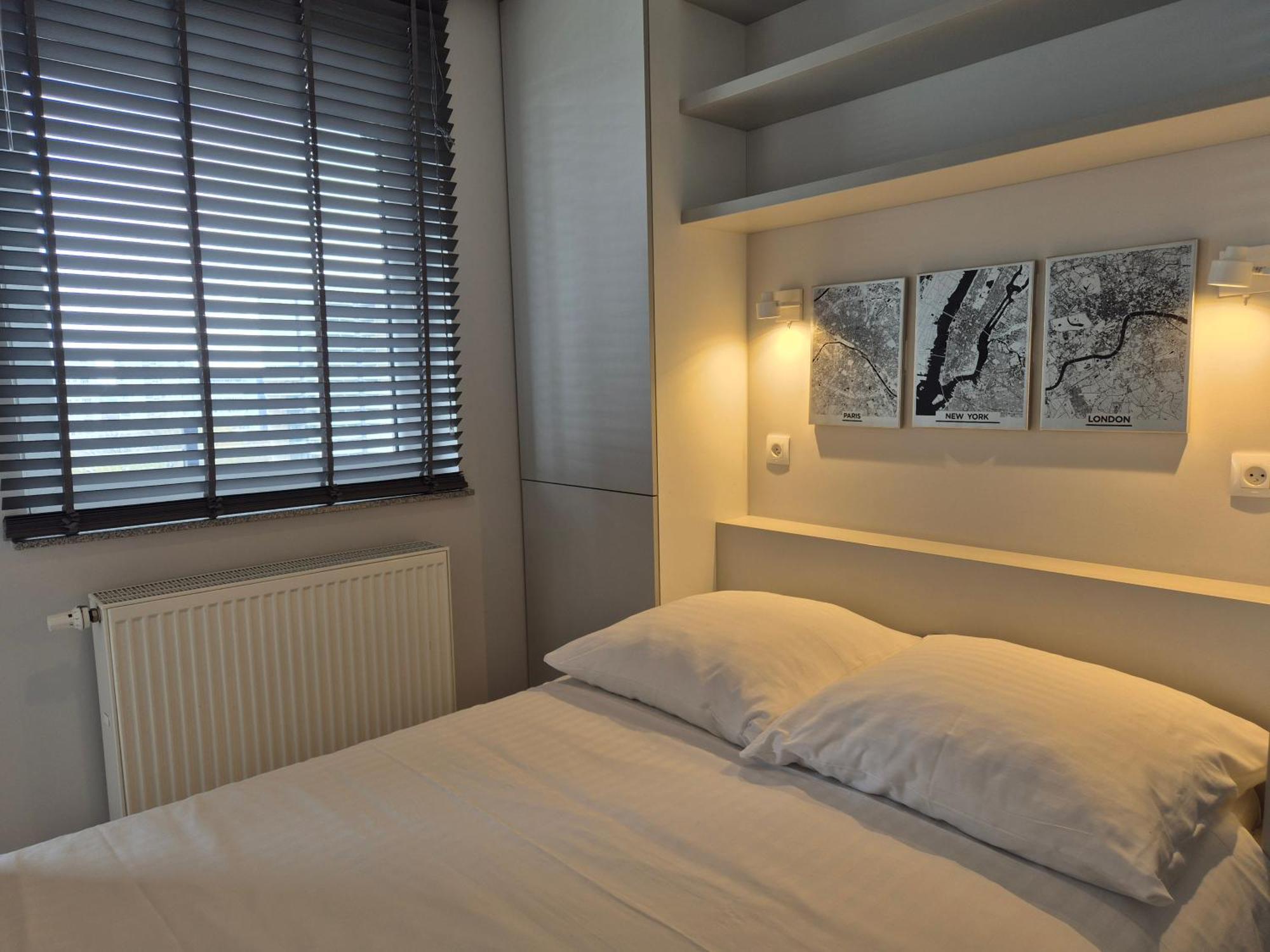 Apartament Wsrod 1000Cy Swiatel - Z Parkingiem W Hali Garazowej- Duzy Balkon Z Lezakami - Piekny Widok Noca Na Panorame Tysiaclecia Katowice Bagian luar foto